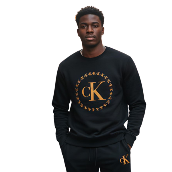 تيشيرت راوند شتوي مطبوع اسود